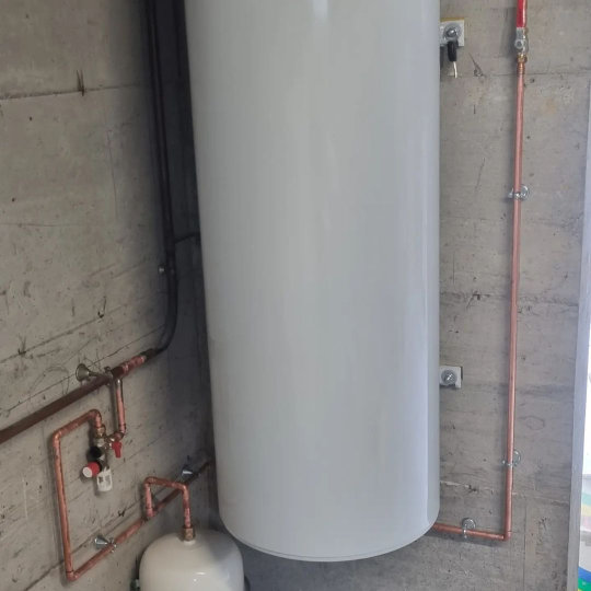 installation d'un grand chauffe eau par Speeg Pascal